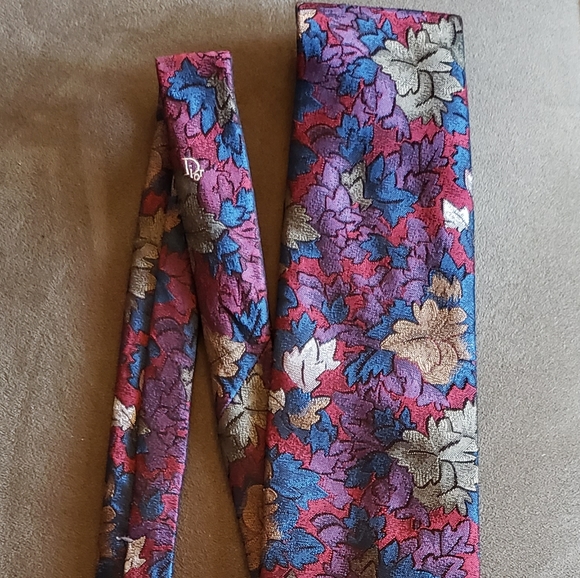 Christian Dior floral tie ~ Vintage - Picture 4 of 6